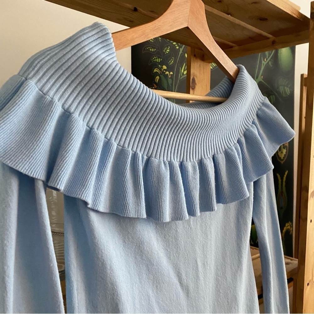 Lilly Pulitzer Off the Shoulder Ruffle Siesta Sweater Crew Periwinkle Blue Small - Picture 9 of 14